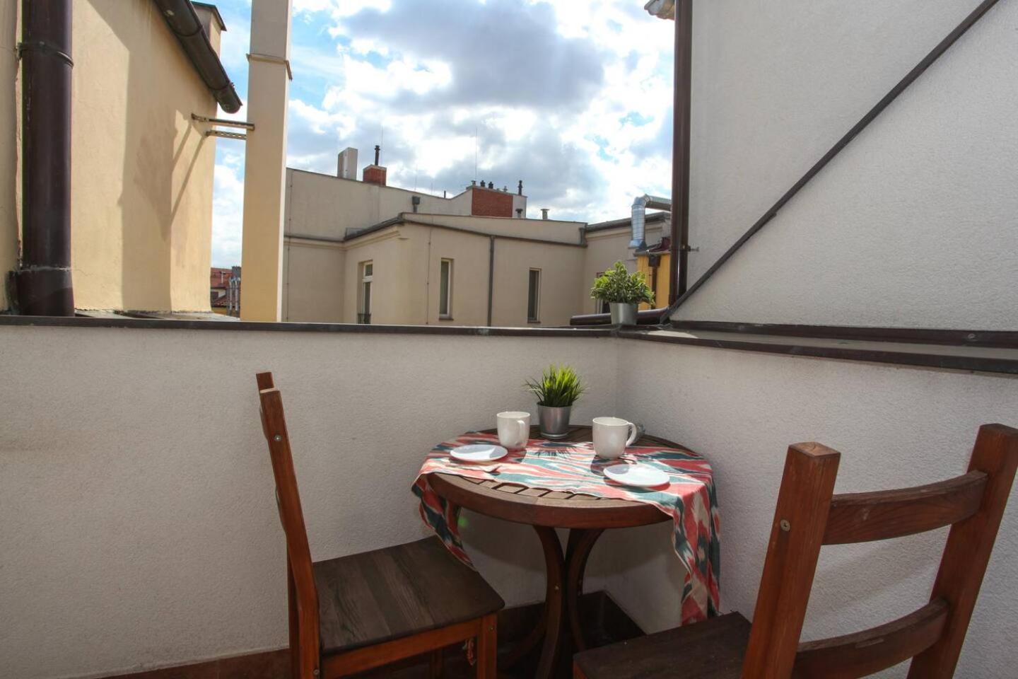 Charles Bridge Unique Maisonette *